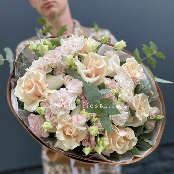  Букет кремовых роз "Мокко" в Екатеринбурге