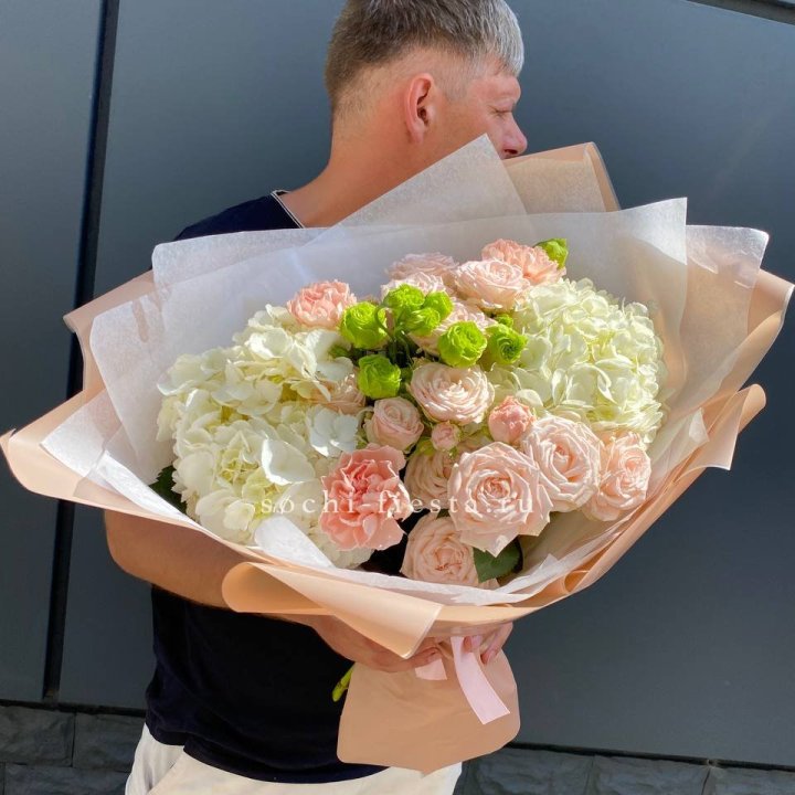 Авторский букет "Нежный крем" в Екатеринбурге