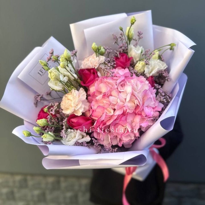 Гортензия "Перпил" в Екатеринбурге