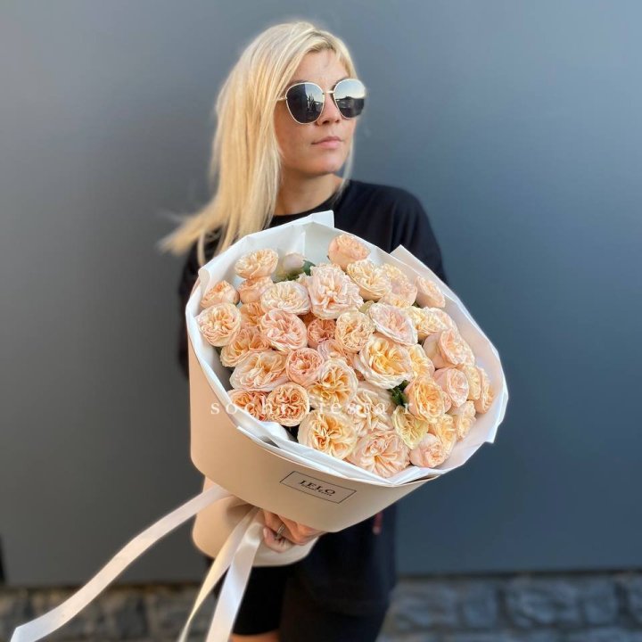 15 пионовидных роз №2 в Екатеринбурге