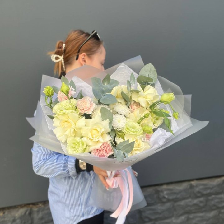  Букет  "Тонкая луна" в Екатеринбурге