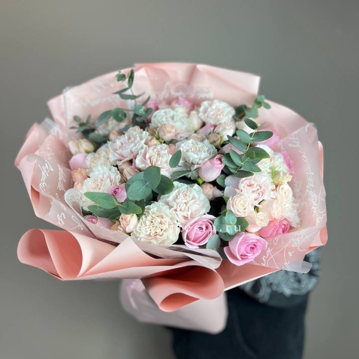  Букет  "Любовь в её глазах" в Екатеринбурге