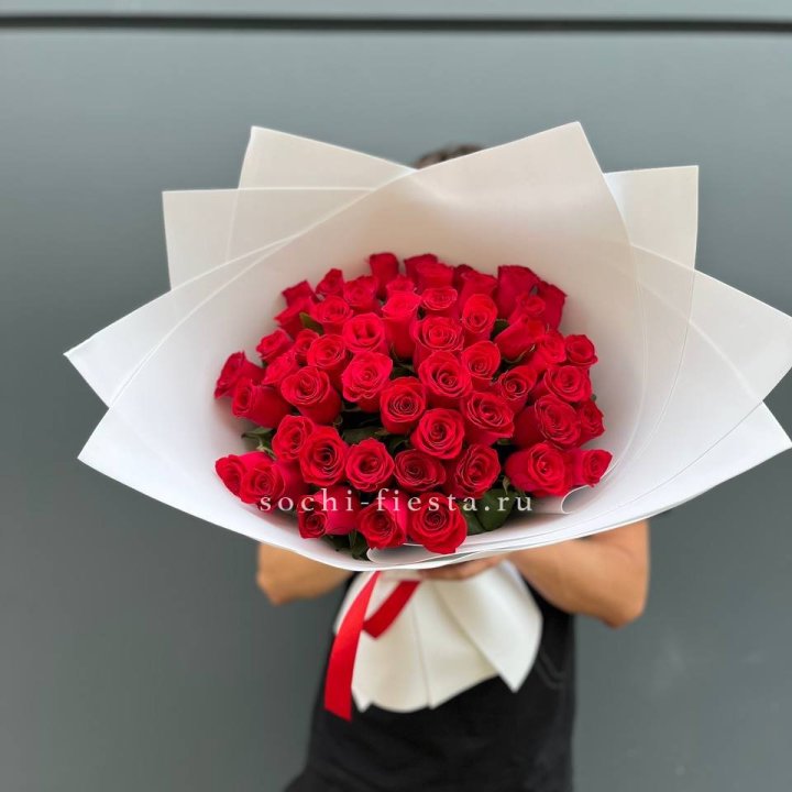 51  красная роза в Екатеринбурге