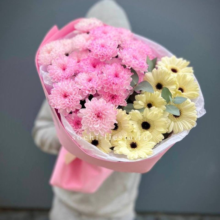 Дуо хризантем и гербер в Екатеринбурге