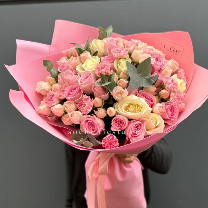 Нежный гигант в Екатеринбурге