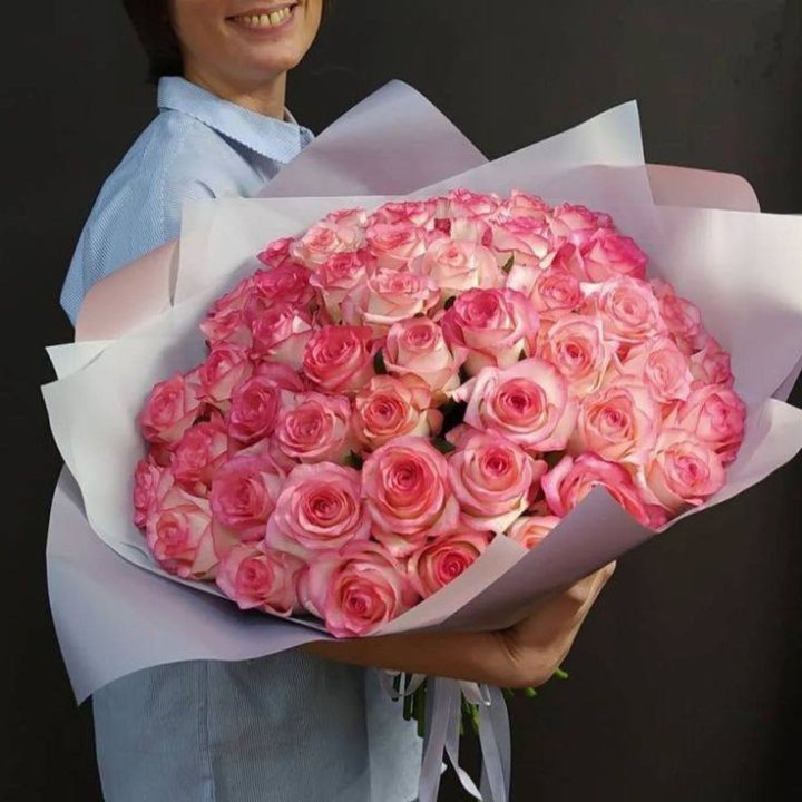 101 роза Джумилия в оформлении  в Екатеринбурге