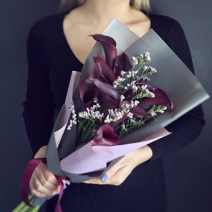 Букет фиолетовых калл в Екатеринбурге