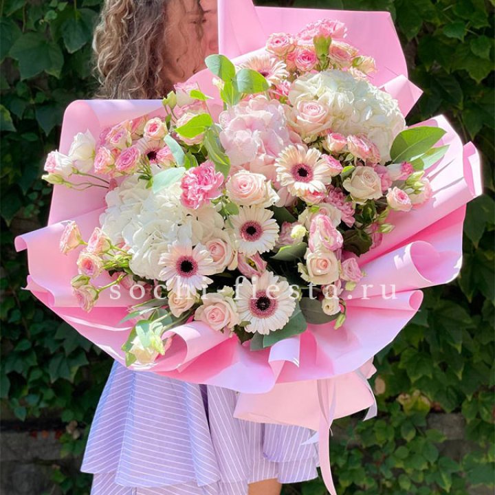 Сборный букет №3 в Екатеринбурге