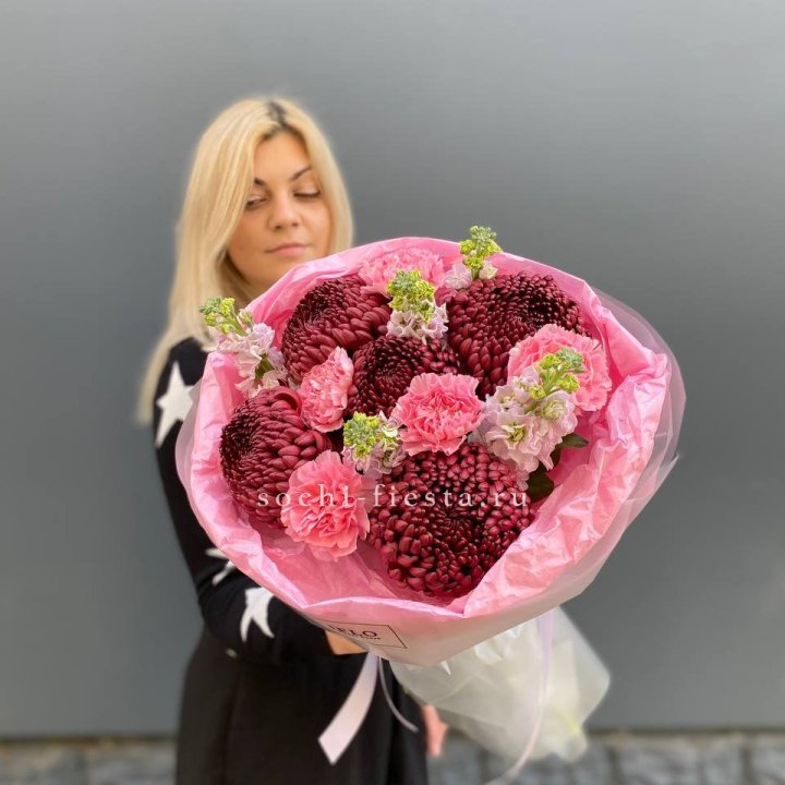 Букет "Сияющая любовь" в Екатеринбурге