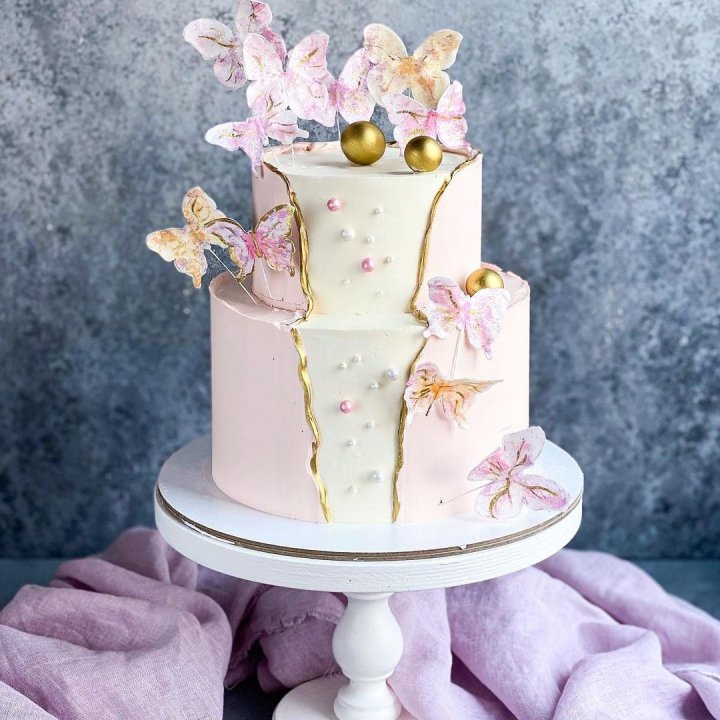 Торт "Бабочки в животе" в Екатеринбурге