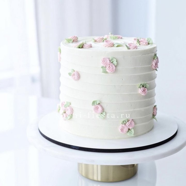 Торт "Розы в снегу" в Екатеринбурге