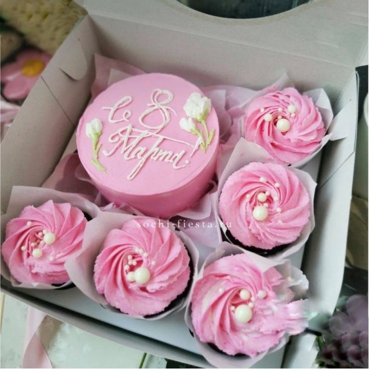 Капкейки и бенто-торт "8 марта!" в Екатеринбурге