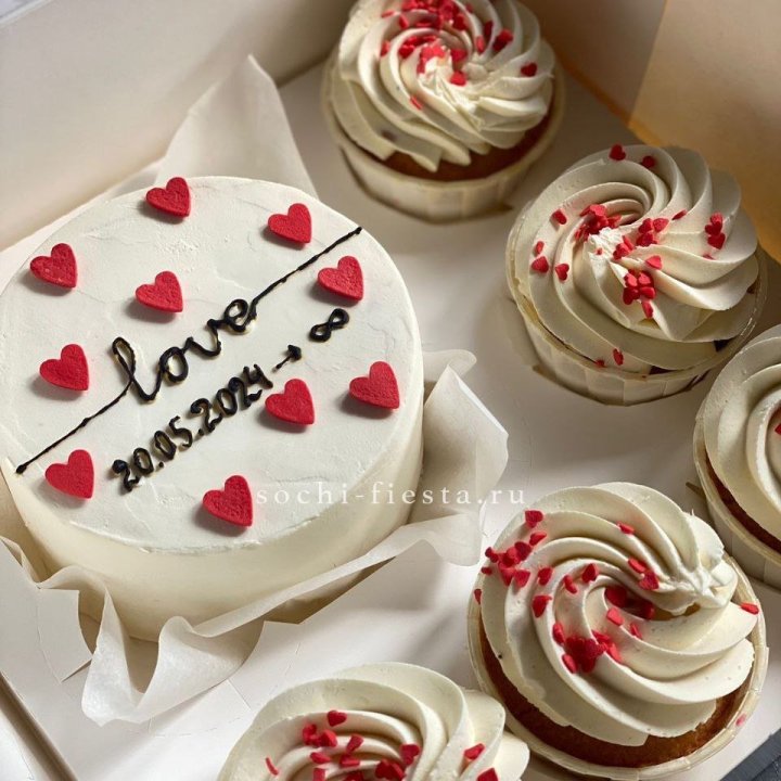 Капкейки и бенто-торт "Любимые" в Екатеринбурге