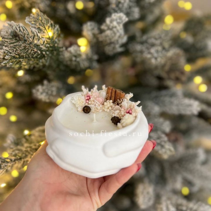 Свеча ароматическая в гипсе Руки с корицей в Екатеринбурге