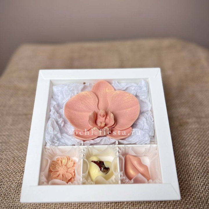 Конфеты из шоколада с Орхидеей в Екатеринбурге