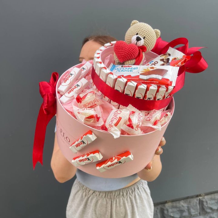 Бокс киндерами и раффаэлло 2 в Екатеринбурге