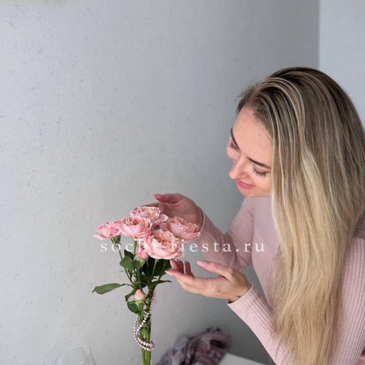 Цветочная подписка "Пакет маленький" в Екатеринбурге