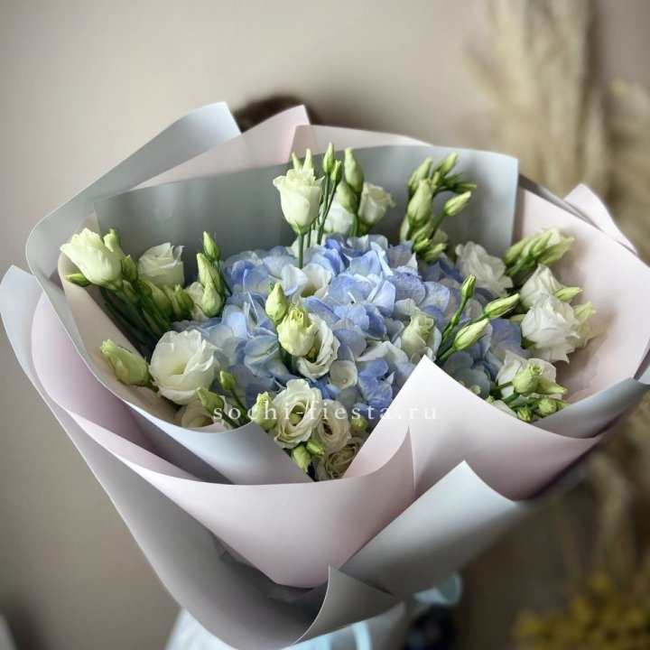 Букет с гортензией "Адель" в Екатеринбурге