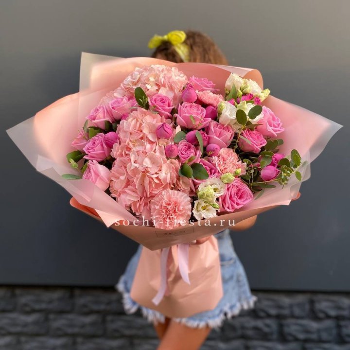 Авторский букет "Восторг" в Екатеринбурге