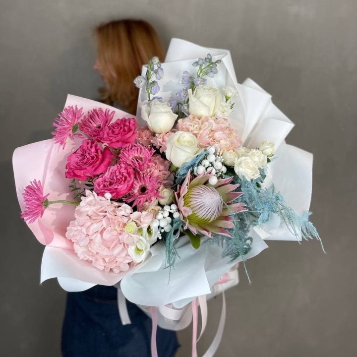 Дизайнерский букет "Фантастик" в Екатеринбурге