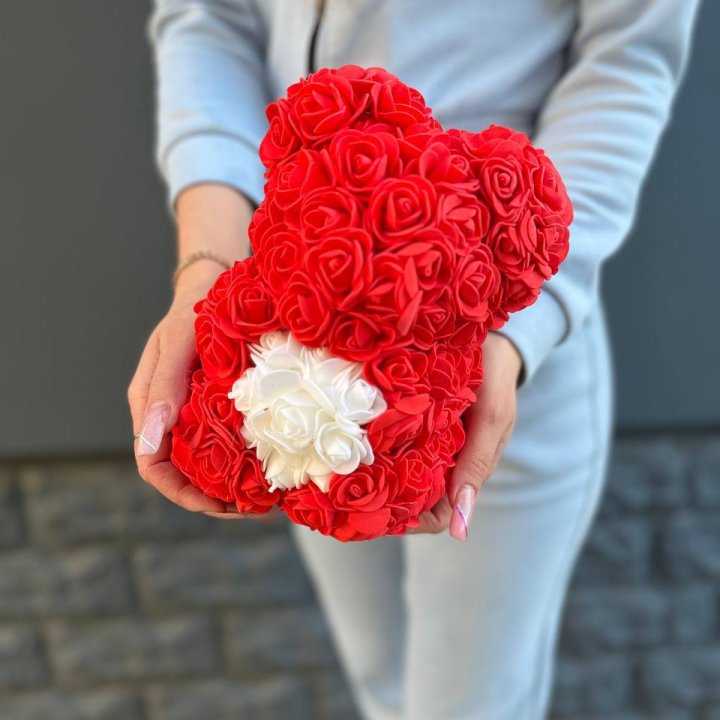 Медведь с белым сердцем в Екатеринбурге