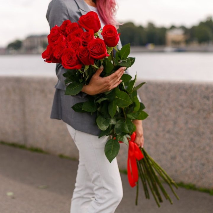 15 метровых голландских роз в Екатеринбурге