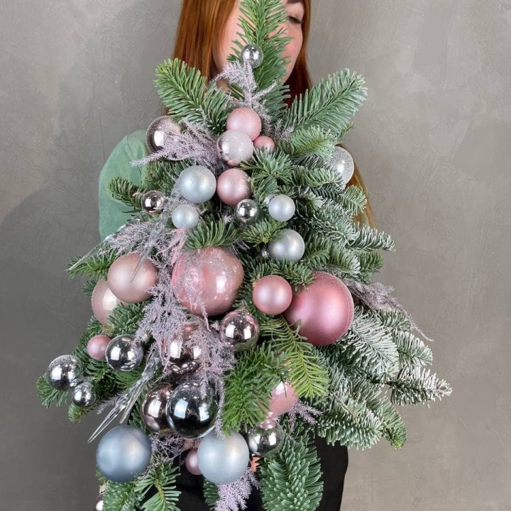 Новогодняя елочка "Розе голд" в Екатеринбурге