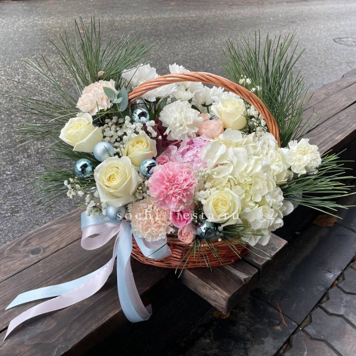 Новогодняя корзина  в Екатеринбурге