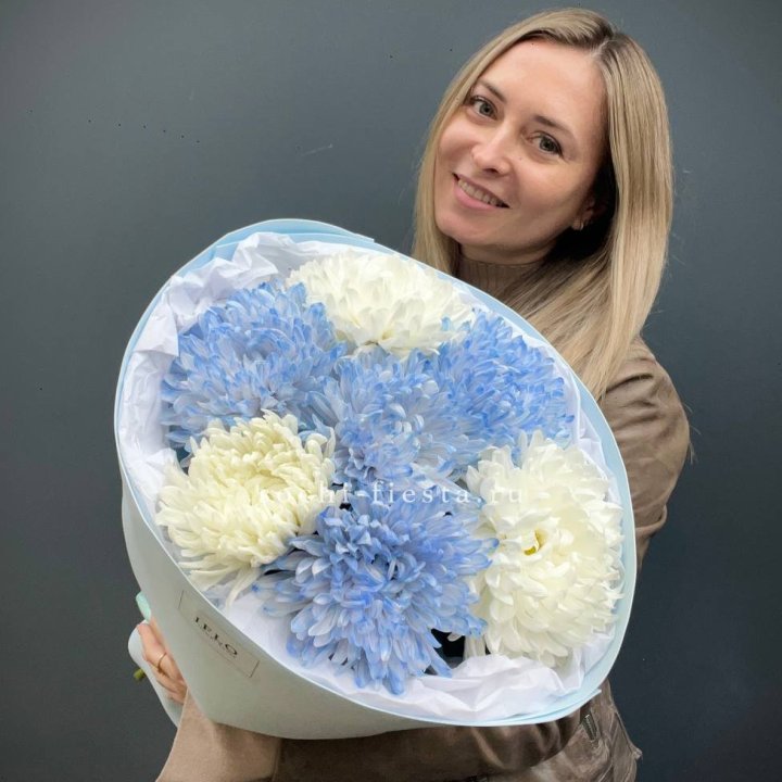 Букет из 7 хризантем  в Екатеринбурге