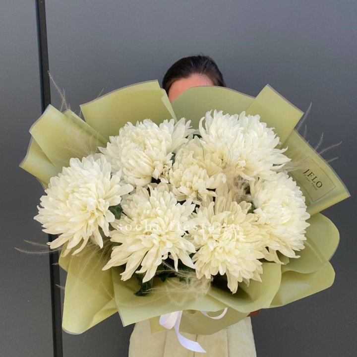Букет одноголовых хризантем  в Екатеринбурге