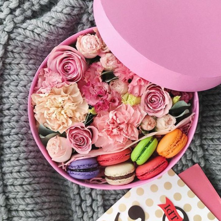 Цветочный бокс пинк в Екатеринбурге