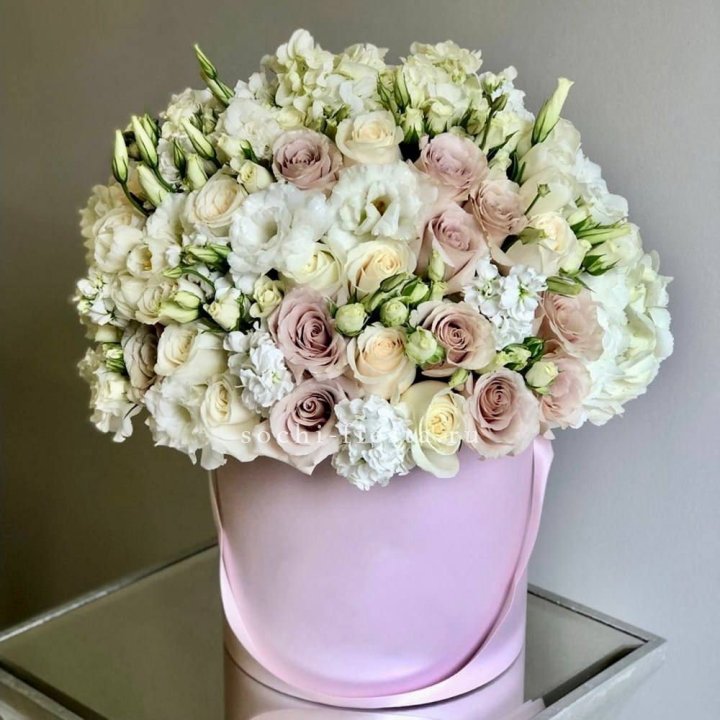 Цветочный бокс "Бриджит" в Екатеринбурге