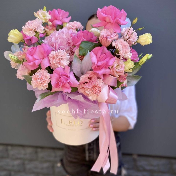 Цветочный бокс "Сальма" в Екатеринбурге