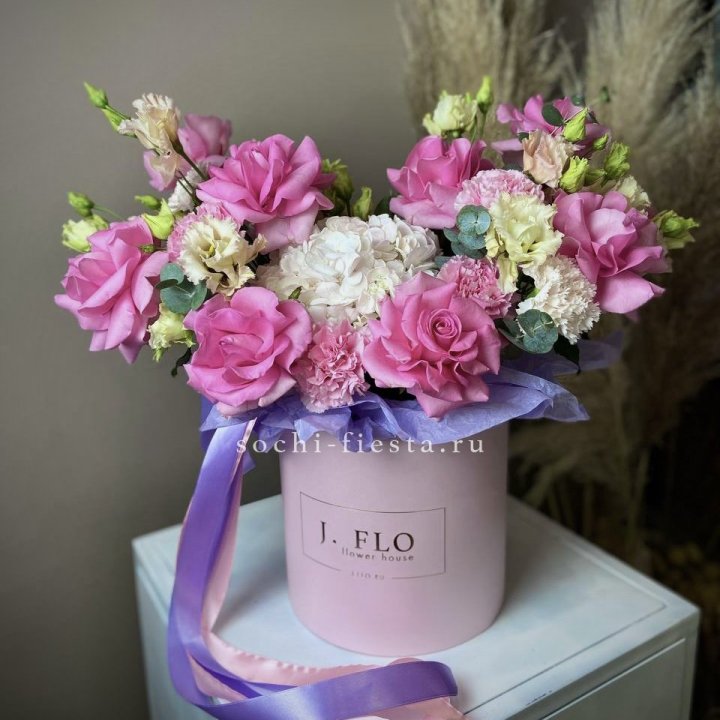 Цветочная коробка "Мишель" в Екатеринбурге