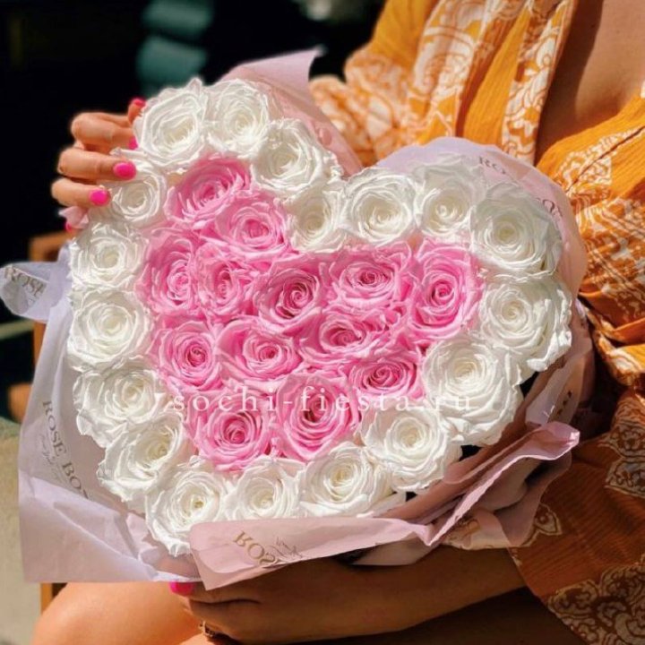 Бокс сердце с розами №2 в Екатеринбурге