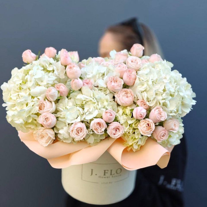 Дизайнерский бокс "Изабелла" в Екатеринбурге