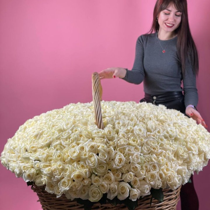 1001 белая роза в Екатеринбурге