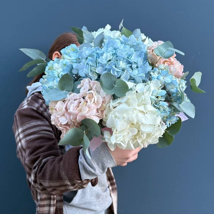 Гортензии в коробочке в Екатеринбурге