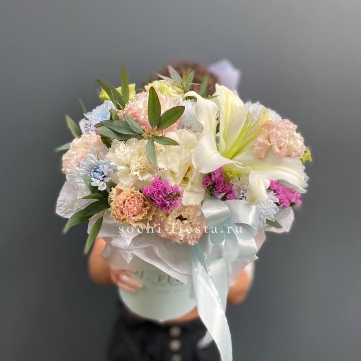 Дизайнерский цилиндр "Лилия" в Екатеринбурге