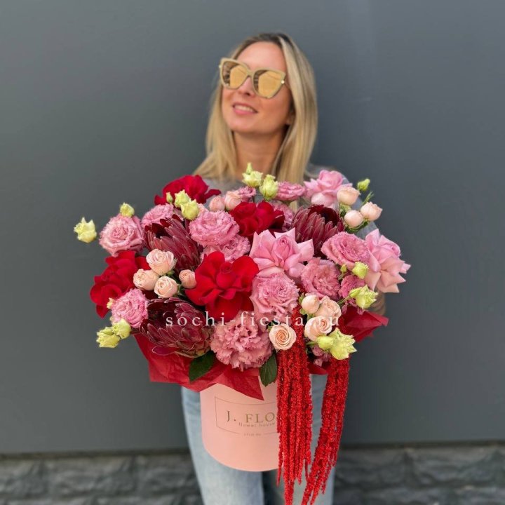 Дизайнерский цилиндр "Криотель" в Екатеринбурге