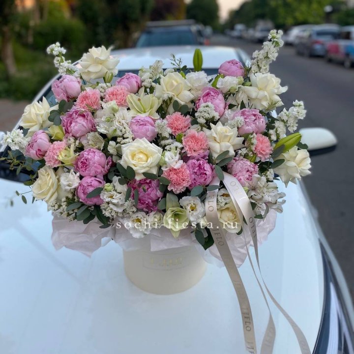 Дизайнерский цилиндр "Вау-3" в Екатеринбурге