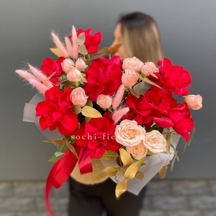 Джутовое кашпо "Любовь Лолиты" в Екатеринбурге