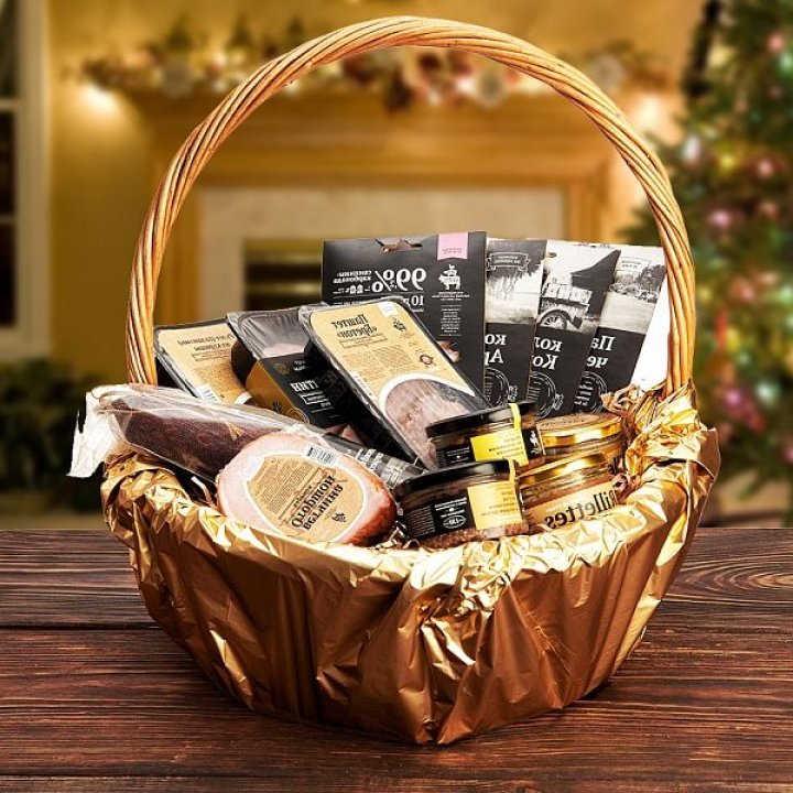 Гастрономическая корзина иксель в Екатеринбурге