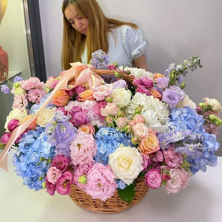 Авторская корзина "Экстра" в Екатеринбурге