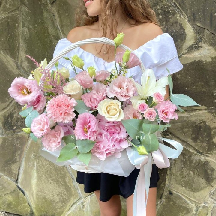 Авторская корзина "Миа" в Екатеринбурге