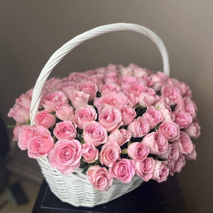 101 розовая роза в корзине в Екатеринбурге