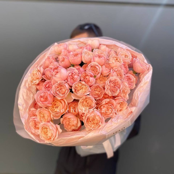 Букет из 21 пионовидной розы Джульетта в Екатеринбурге