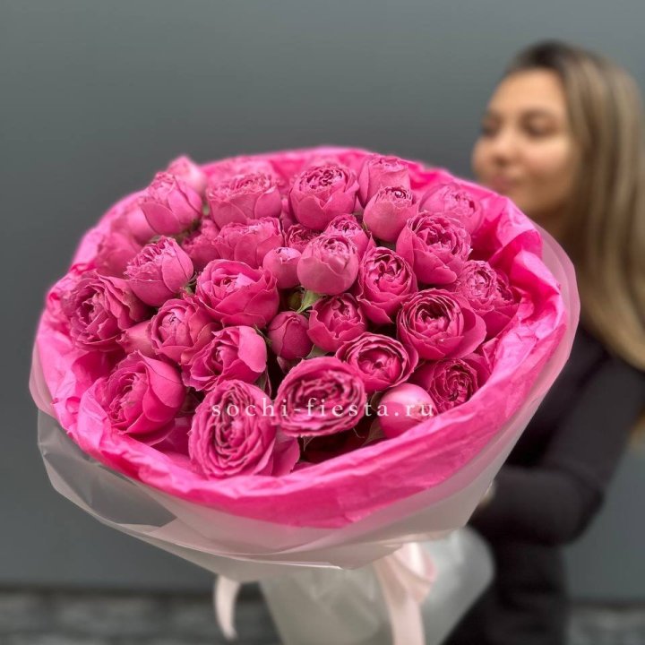 Букет из пионовидных роз  в Екатеринбурге