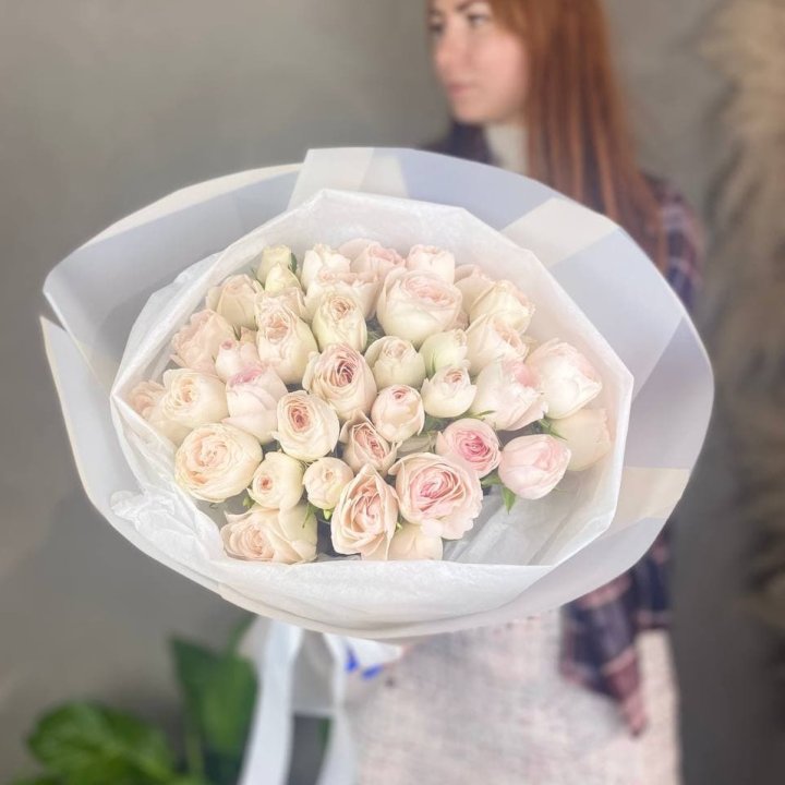 Букет кустовых роз в Екатеринбурге