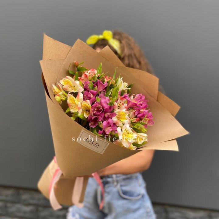 Альстромерии в крафте в Екатеринбурге